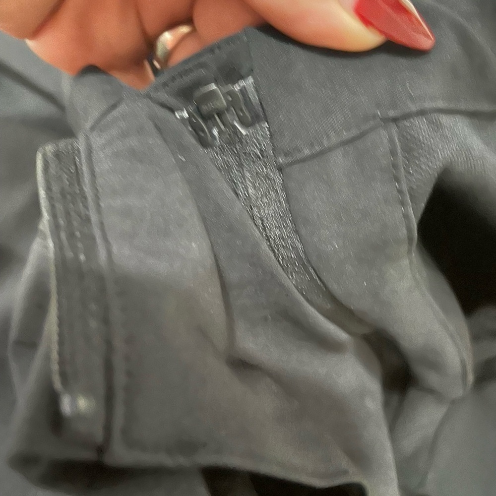 Adidas Men's Black Windbreaker with Gray Accents - Picture 5 of 16